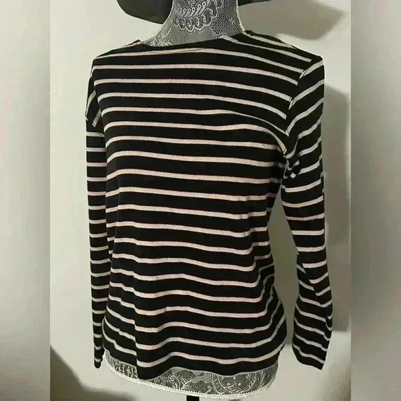 LL Bean Women’s Crew Neck Black/Cream Striped Longsleeve Tight Knit Pullover.  M - Picture 1 of 12